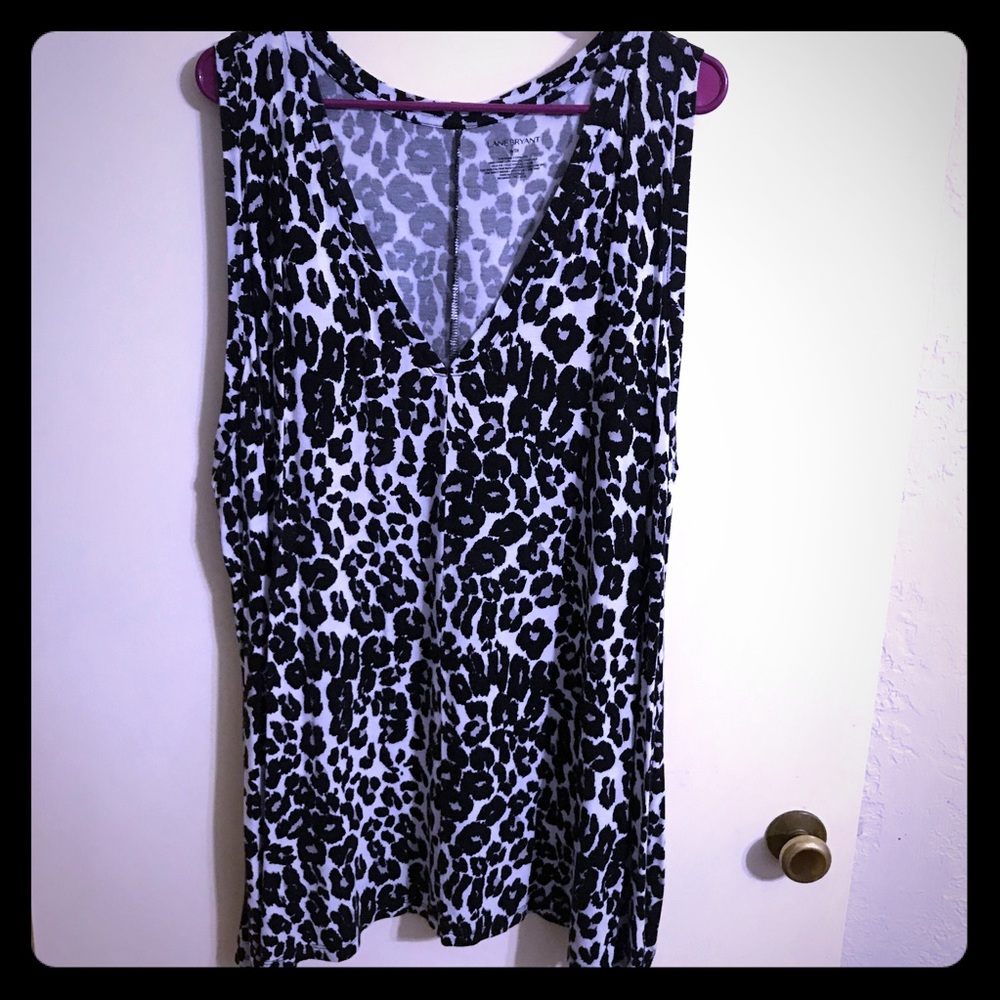Lane Bryant 26/28 Swing Tank Top